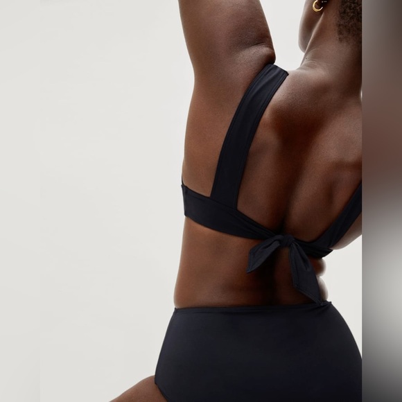 NWT Everlane The Triangle Bikini Top - Picture 4 of 9